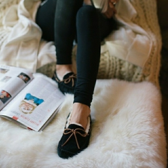 UGG Dakota Suede Slipper - Picture 9 of 10